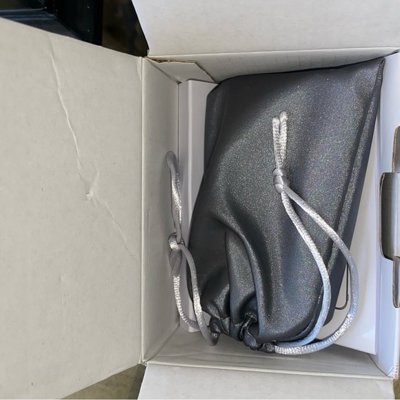 Digital Camera - Picture 6 of 8